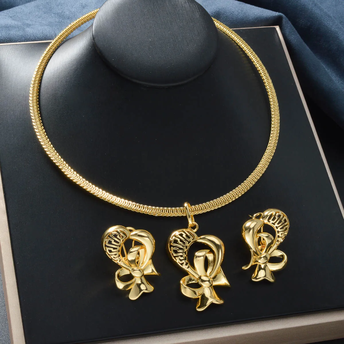 

Gold Color Collar Necklace Earrings Jewelry Set for Women Dubai Africa Luxury Quality Jewellery Party Wedding Accessories
