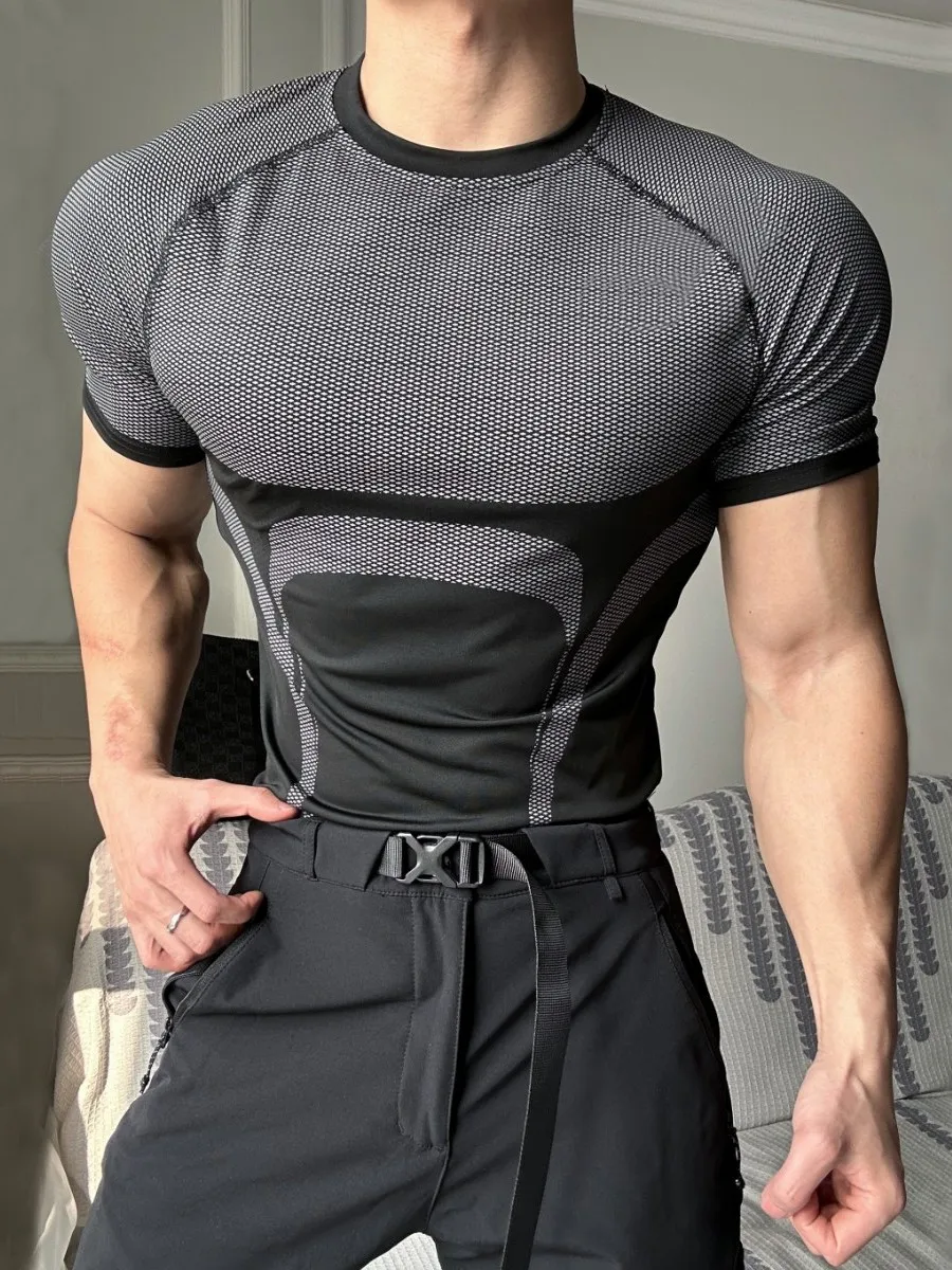 

Ice Sensation Training Short Sleeve Men's High Elastic Quick Dry 3D Fanged T-Shirt Seamless Fitness Clothes Sleeveless Small ...