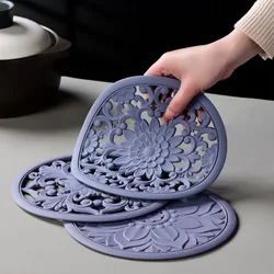 3pcs Silicone Heat Insulation Pad Hollow Non-Slip Coaster Kitchen Tableware Coaster Resistant Tableware Mat for Bowl Dish Pot