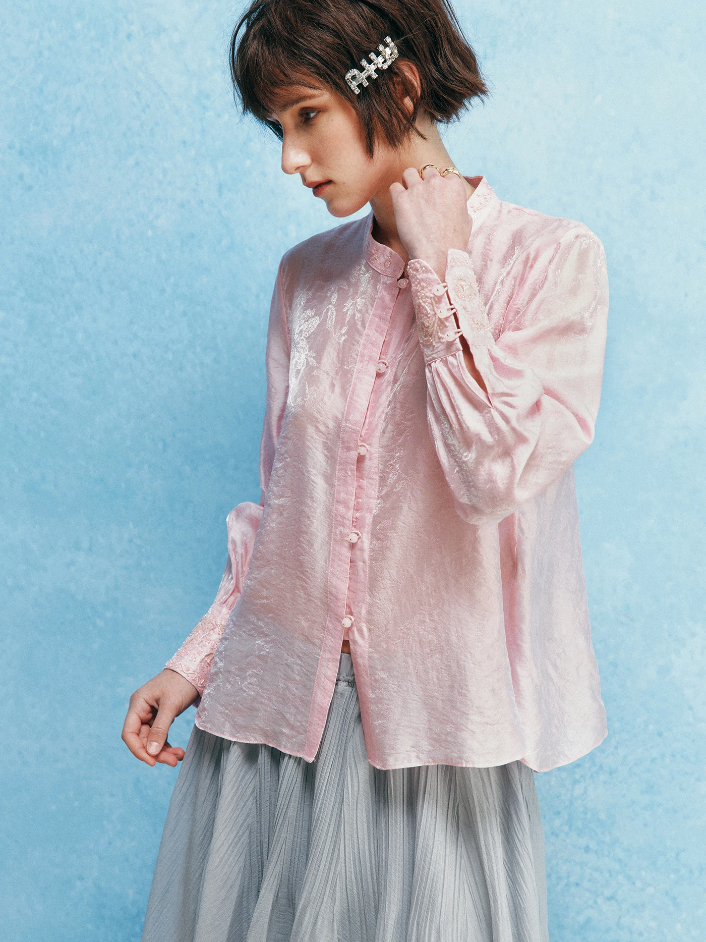 

Xiao Feng Fu Yue Texture Subtle Pattern Embroidery New Chinese Sle Stand Collar Button up Pearl Embroidered irt Top