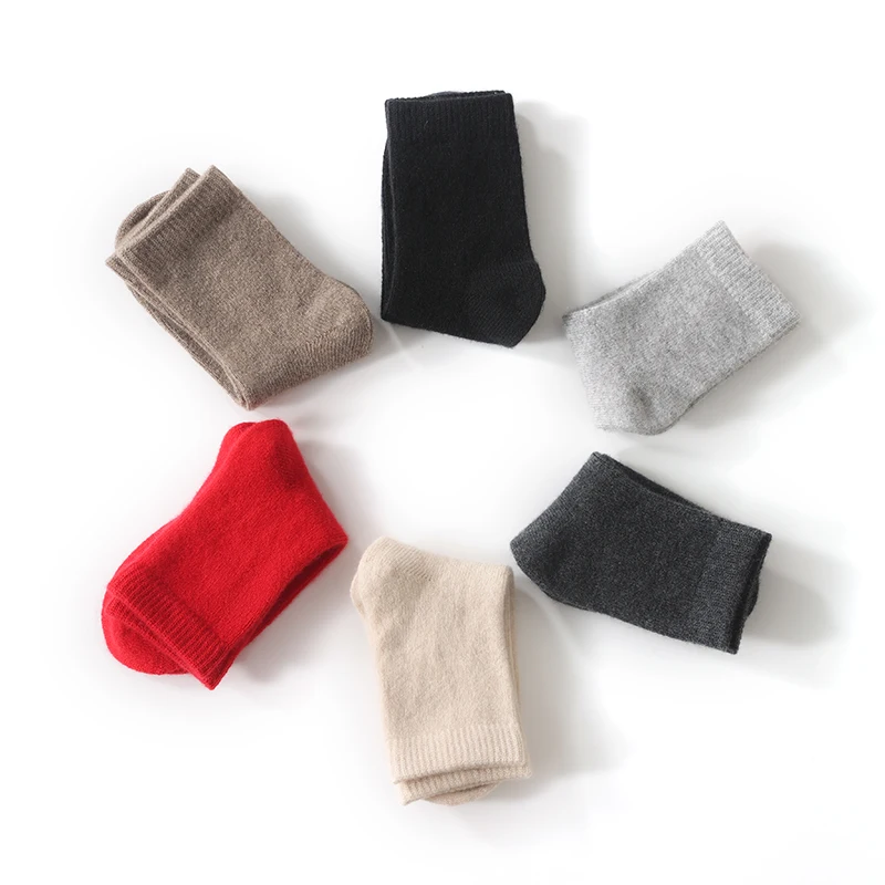 

2 Pairs 100% Cashmere Socks for Men and Women Winter Thickened Solid Color Socks Women's Mid-Calf Warm Socks
