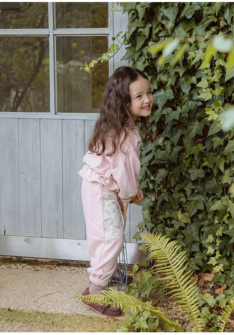 2024 autunno fragola Shan coreano ragazze e bambini carino piccolo coniglio Patchwork pizzo a vita corta con cappuccio