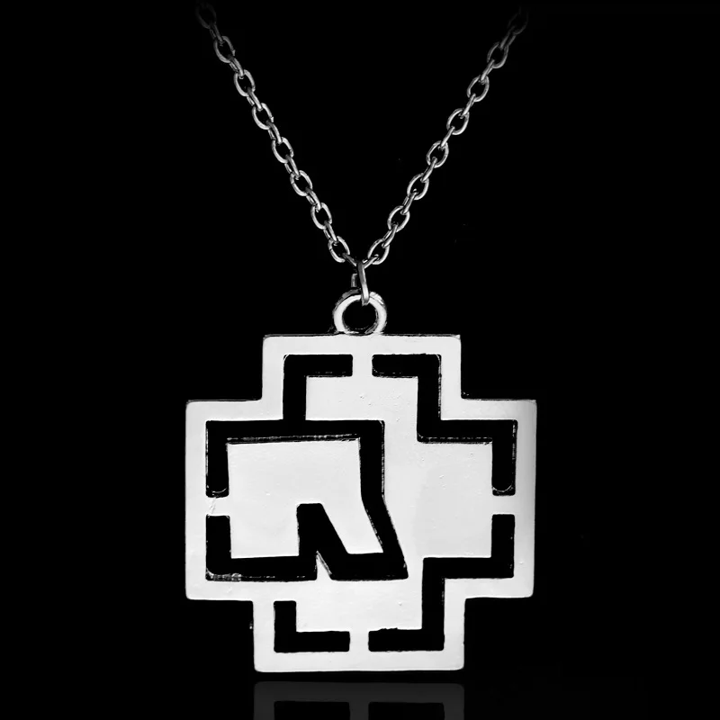 Cross Necklace Woman Hip Hop Necklaces Man Pendant Accessories High Quality Metal Necklace Fashion Geometric Hollow-out Necklace