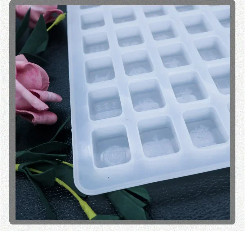 DIY Silicone Small Mahjong Mold Crystal Drop Gel High Mirror Idea Handmade Mold Dried Flower Resin Decorative DIY Hand Crafts