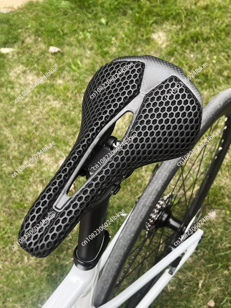 3D technology prints carbon fiber road bike honeycomb seat saddle pad