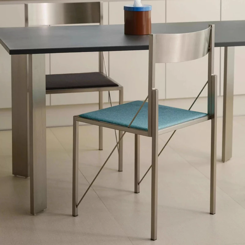Krzesła do jadalni Bauhaus ze stali nierdzewnej, designerskie, nowoczesne, z oparciem, wysokiej klasy krzesło konferencyjne, pojedyncze krzesło z metalowymi nogami.