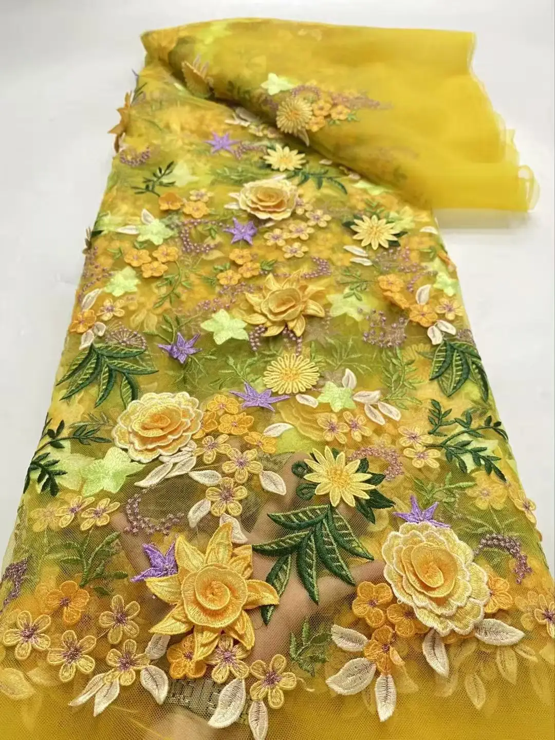 

Latest Mixed Colors Elegant Best Quality Delicate Very Soft 3D Flowers Applique Tulle Lace Fabric For Wedding Evening Dress Sew