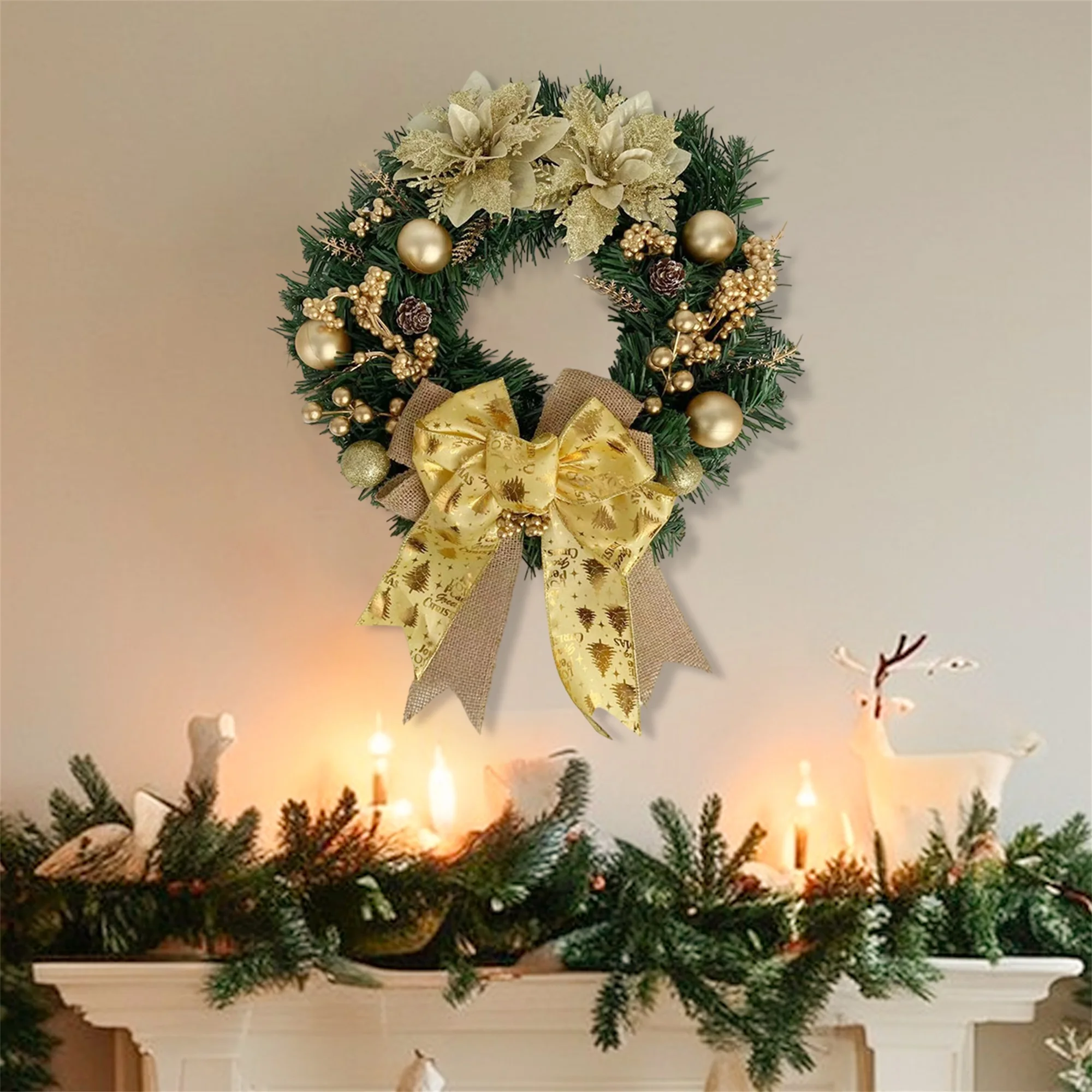 

Праздничная рождественская гирлянда с блестящими украшениями и ягодами для праздничных украшений входной двери и приветственных гостей