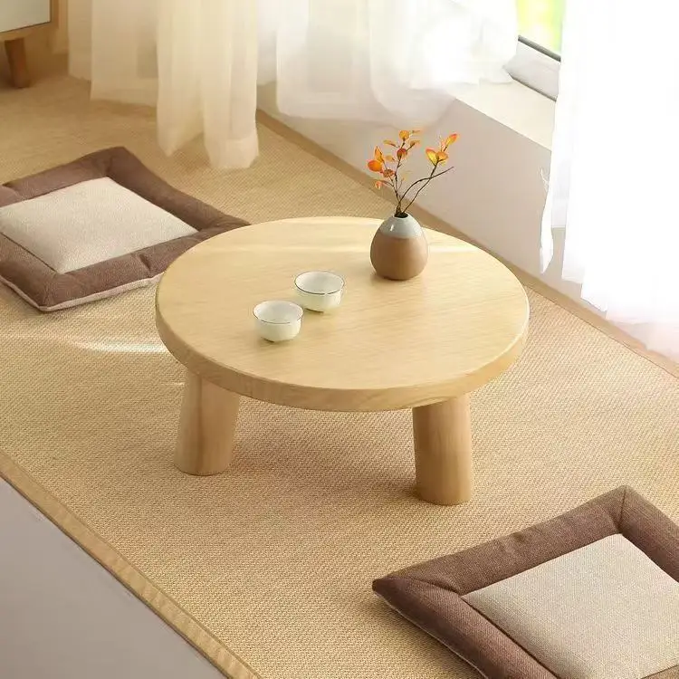 

Японский эркер, небольшой журнальный столик, круглый деревянный оконный порог, татами, небольшой низкий столик, чай из массива дерева