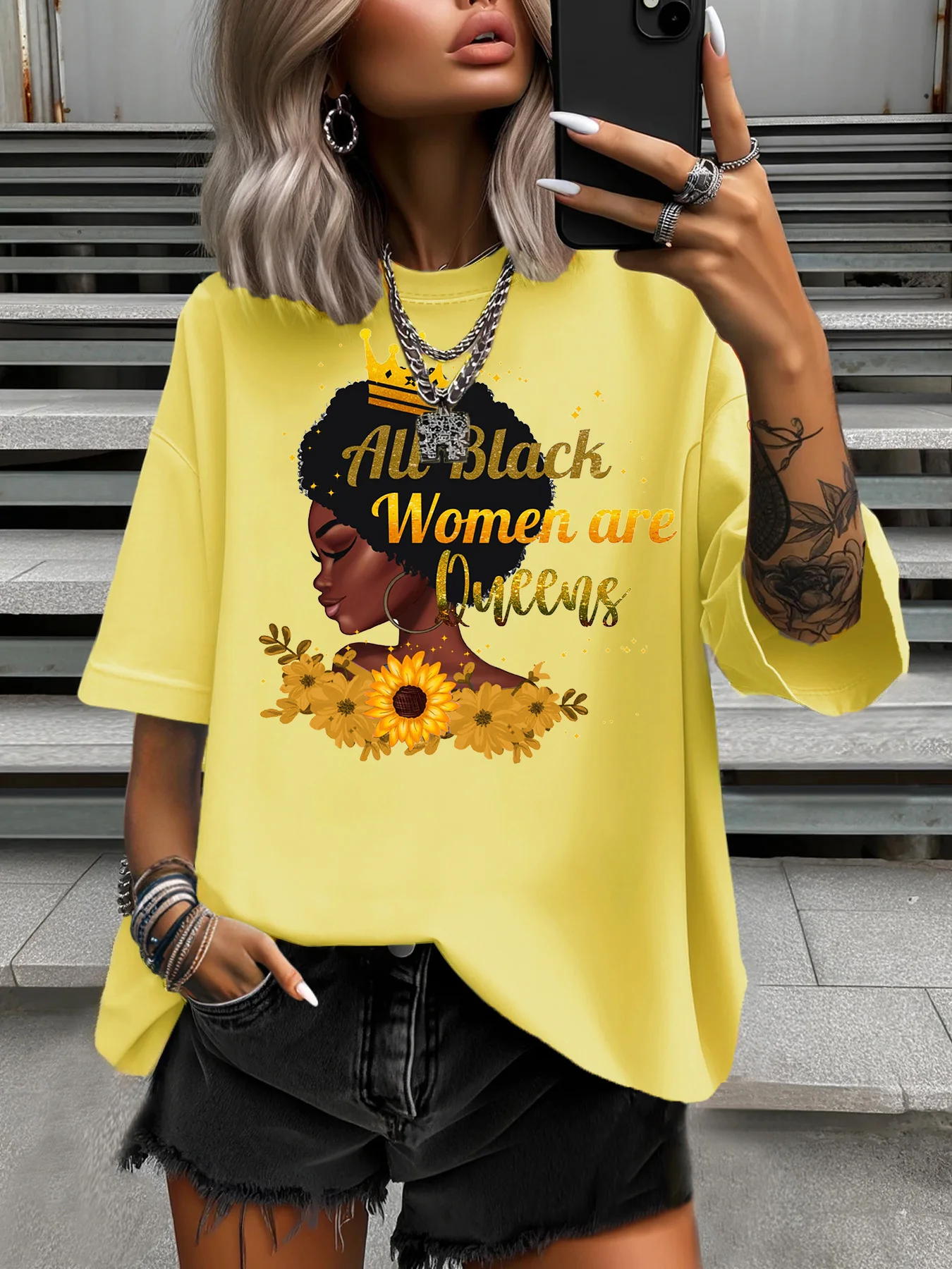 Летняя женская футболка больших размеров, оригинальный дизайн, модные черные женские повседневные топы с принтом королевы, круглый вырез, короткие рукава