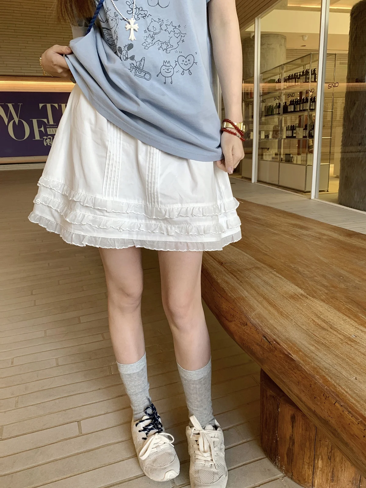 

Белая кружевная короткая юбка для женщин, летняя новинка, балетная юбка-пачка с высокой талией, А-силуэт, пышная, средней длины, для повседневной носки, в корейском стиле