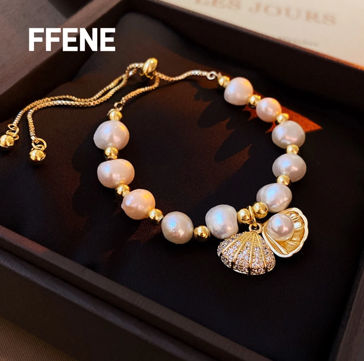 

[Temperament] Freshwater Pearl Shell Bracelet Women's Fashion Luxury Style Temperament Bracelet High-end Feel Versatile