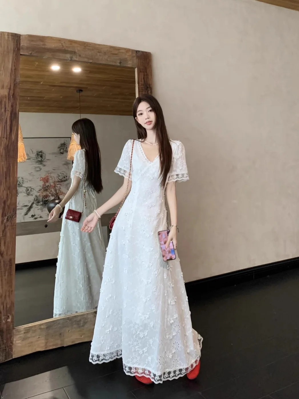 

Женское платье с коротким рукавом и тяжелой вышивкой, кружевное, А-силуэт, стройнящее, длинное, с завышенной талией, в корейском стиле, для повседневной носки