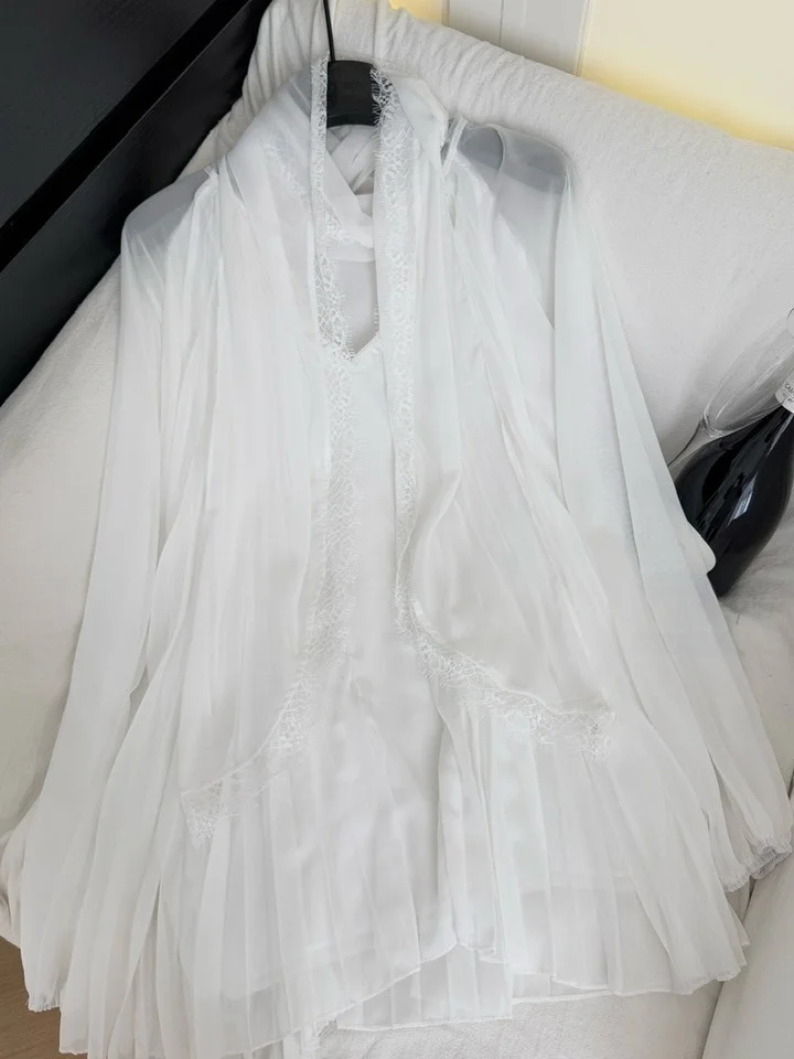 

French Sle Loose Lace irt Autumn 2025 Hanging Ne Sa Bell Sve Chiffon Top Women's Faion Sensation Slimming Top