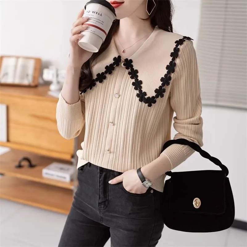 

Women Autumn Winter Korean Fashion Button Solid Color Turn-down Collar Knitting Women Clothing All-match Loose Pulloverstop Tee