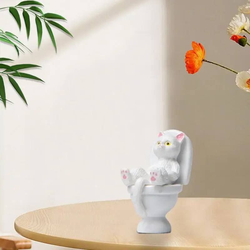 Toilet Sitting Kitty Decorations Artistic Auto Ornaments and  Cat Statue Statuette Effigy Durable Resin Landscape Decoration