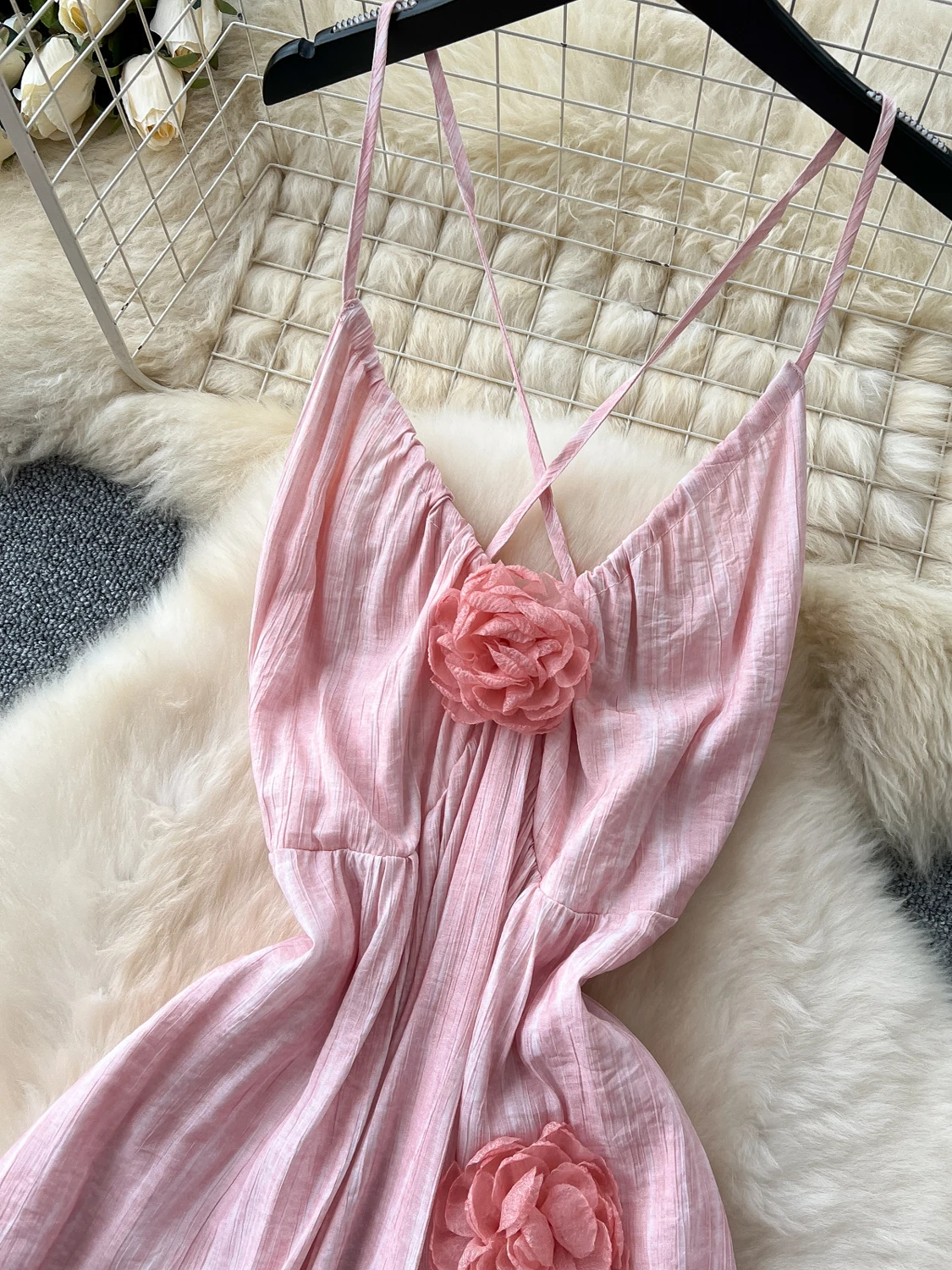 นางฟ้าสีชมพู Dr ฤดูร้อน 2025 Bal ปิดไหล่ดอกไม้เย็บปักถักร้อยหลวมแลดูผอมกระโปรงยาวเกาหลี Sle เอวสูง A-Line...