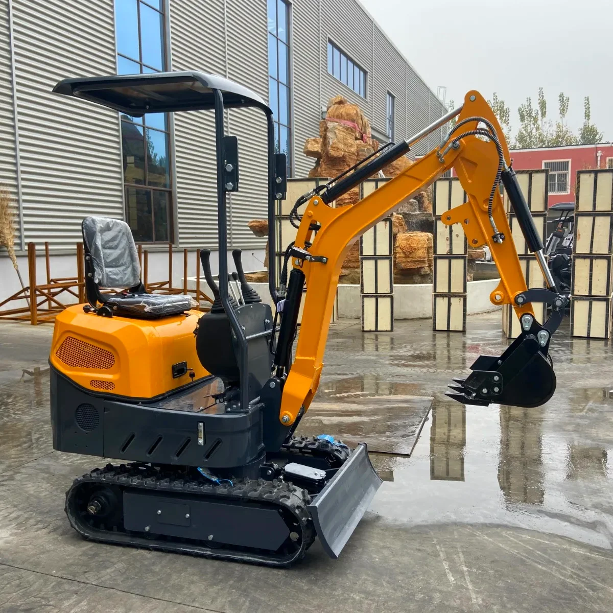 حفارة صغيرة بمحرك EPA/Euro 5 Kubota 1.2 طن 1.5 طن 2 طن 3 طن حفار صغير للحديقة