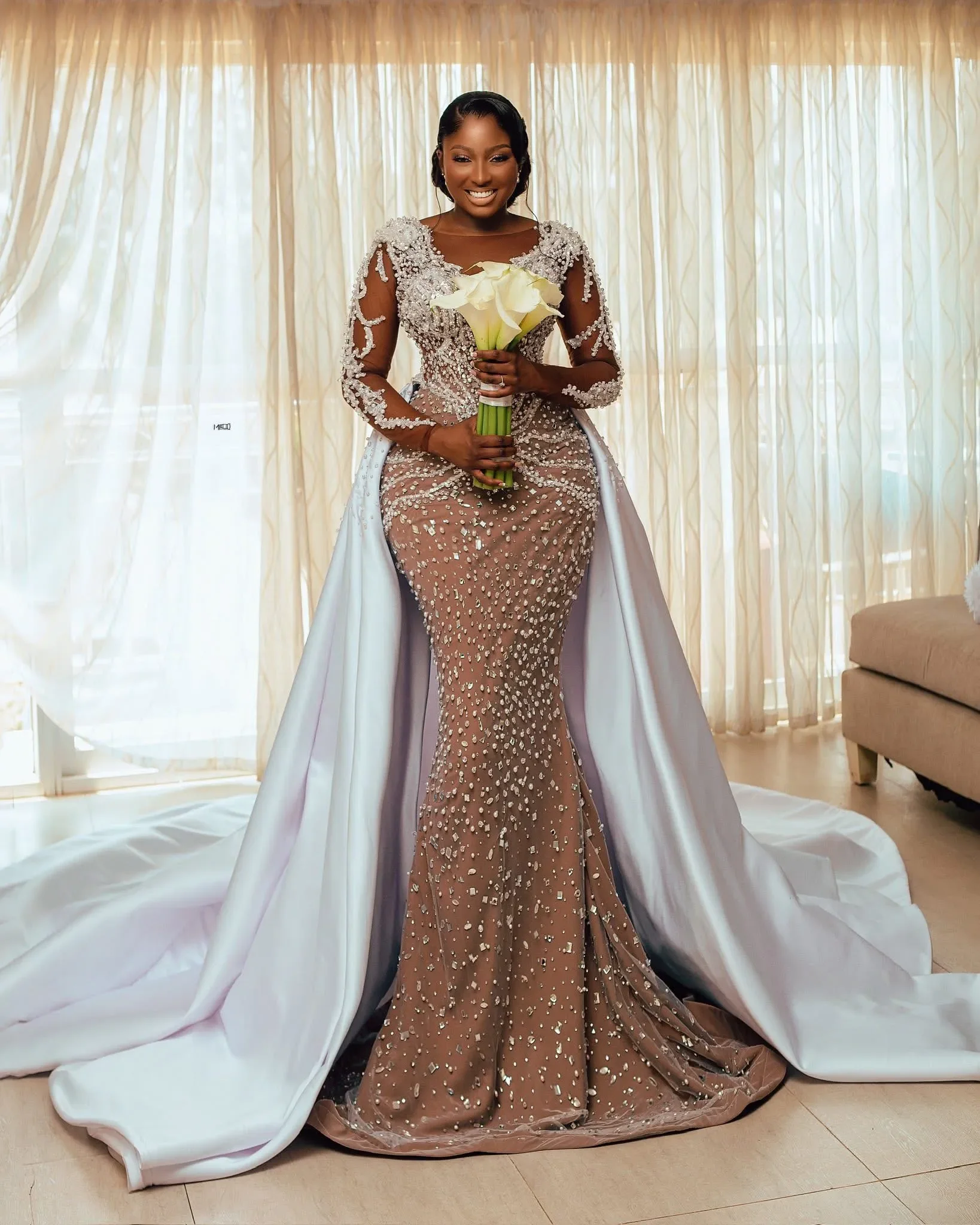 

Роскошное свадебное платье с прозрачным вырезом и блестящими кристаллами и бусинами по индивидуальному заказу Vestidos Noivas, свадебное платье со съемным шлейфом и длинными рукавами