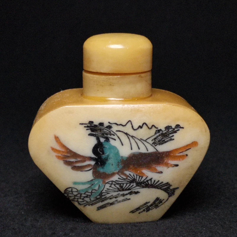 YIZHU CULTUER ART Size 4.5 × 4.3 cm Old Chinese Hand Carved Inlay Animal Pig Bird Statue Snuff Bottles Gift