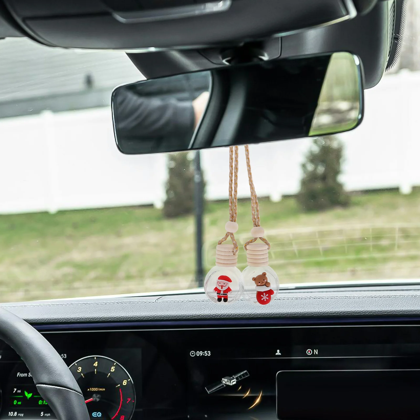 

4pcs Car Air Freshener Bottle Christmas Design Refillable Glass Diffuser For Essential Oil Aromatherapy Car Interior Decoration