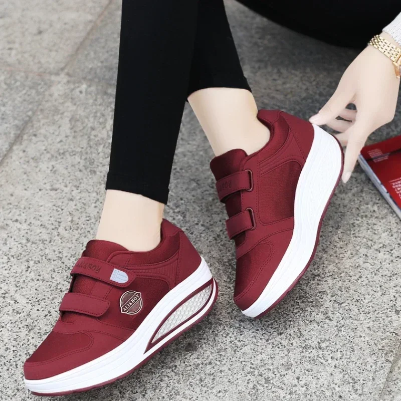 Women\'s Swing Sneakers Wedge Platform Toning Sports Shoes for Woman Breathable Slimming Fitness Rocking Mom Shoes Thick Sole2024