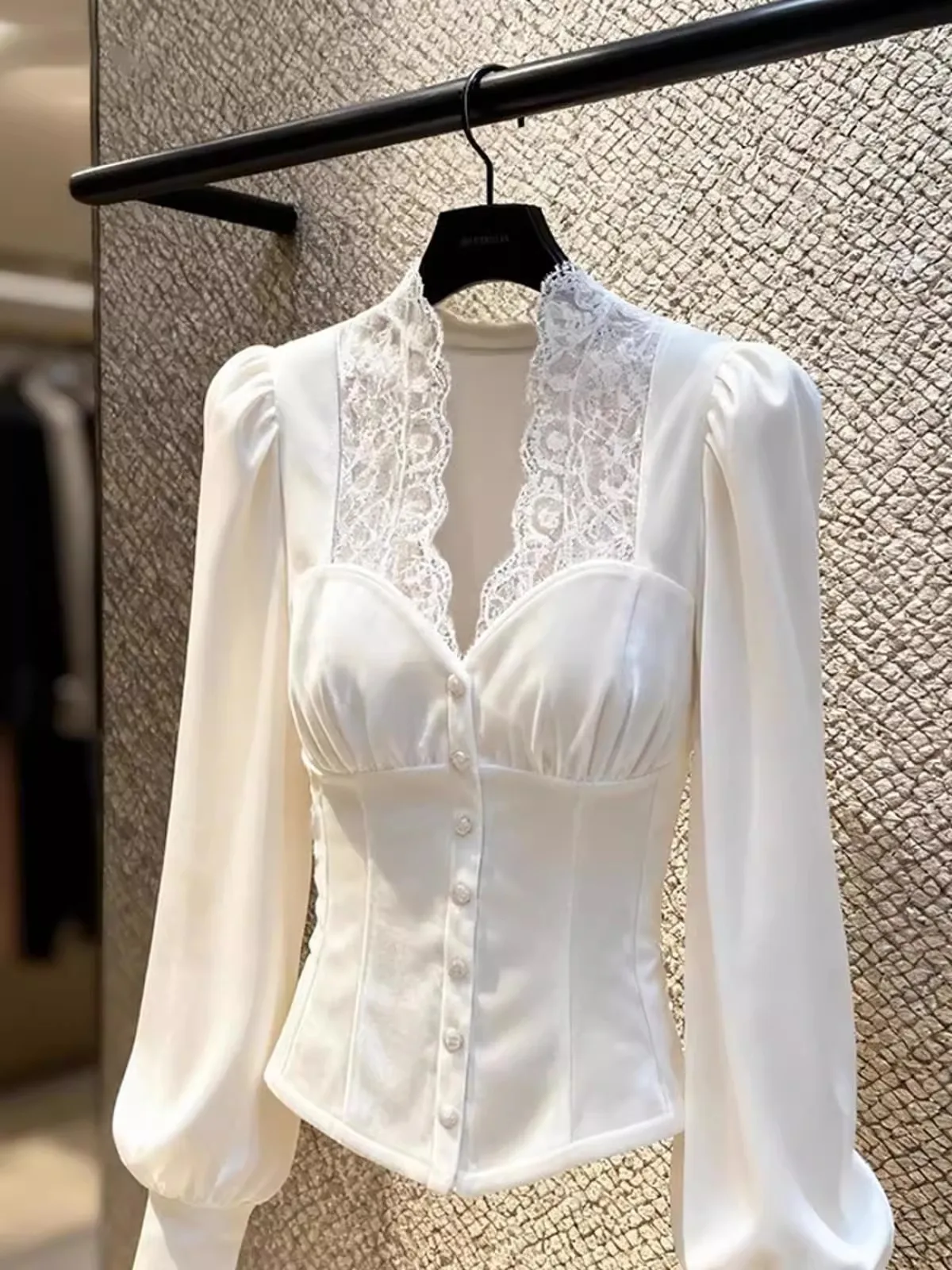 Ele blanco encaje empalme irt mujer Faionable Otoño Invierno nuevo Sle Agel Top de moda francés Sle suelta burbuja Sve