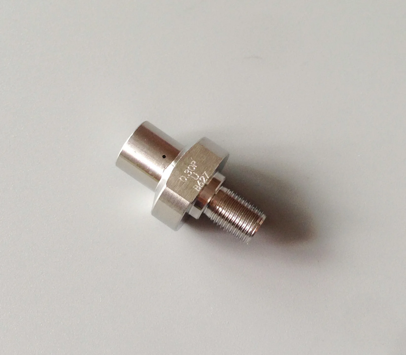 

X052B609G65 d=0.155mm MV Wire Guide Diamond Lower MV137 for Mitsubishi MV1200,MV2400 machine DEG3300, DEG33A MV Lower Die Guide
