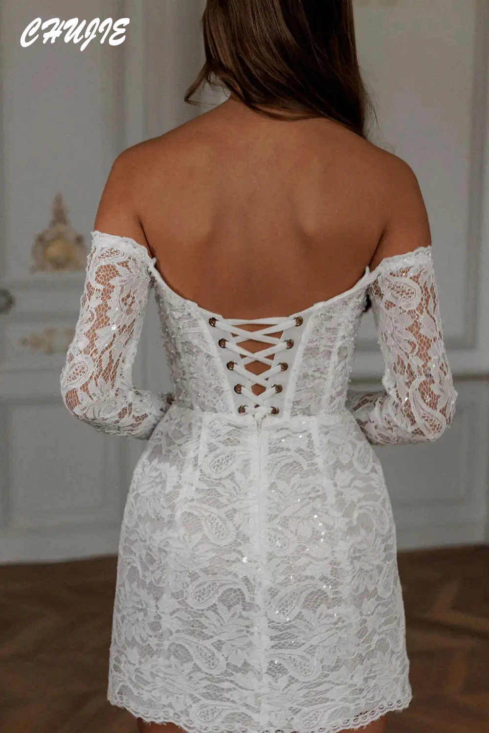 ชุดแต่งงานสั้นแบบมินิ แขนยาวปิดไหล่ ประดับลูกไม้  แบบสั่งตัดได้  ชุดเจ้าสาวเซ็กซี่  งานพิธีการ  ปี 2025  เวสติโด เด