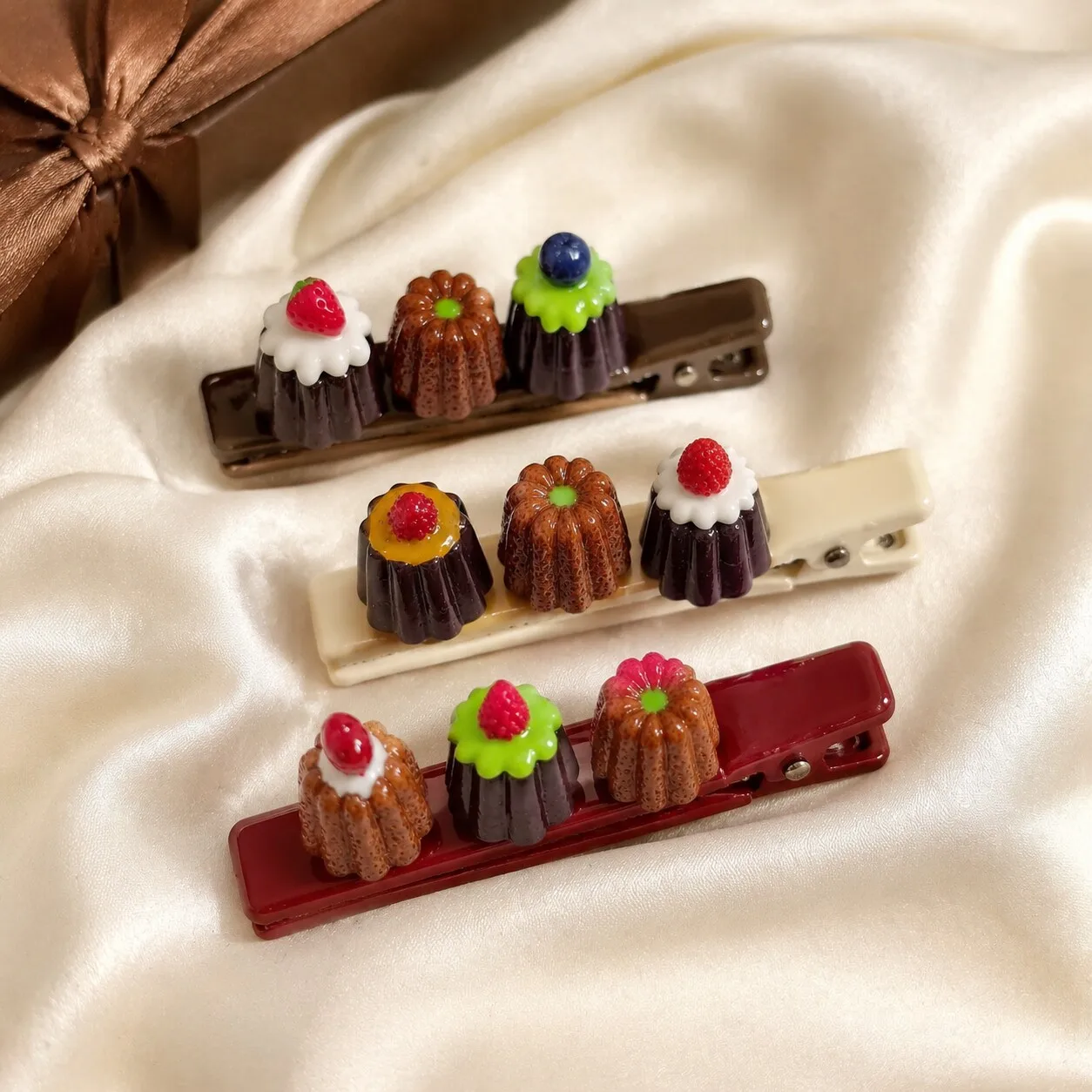 Wholesale Mini Canele Cake Resin Charms Mixed Fruit Dessert Flatback Cabochons for Slime Phone Case Nail Art DIY Crafts