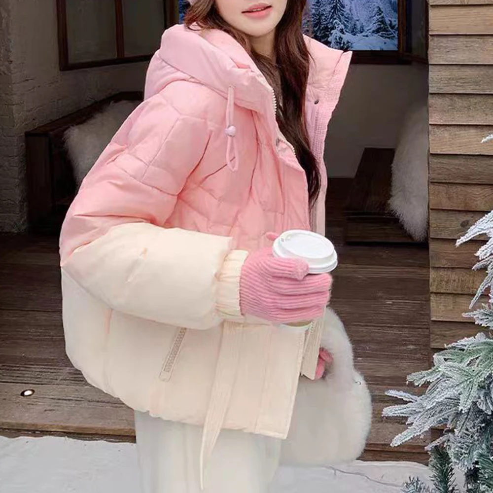 แฟชั่นต่างประเทศมาแรง ชุดผ้าฝ้ายสีชมพู โดพามีน ฤดูหนาว 2025 เสื้อโค้ทอเนกประสงค์แบบหนา