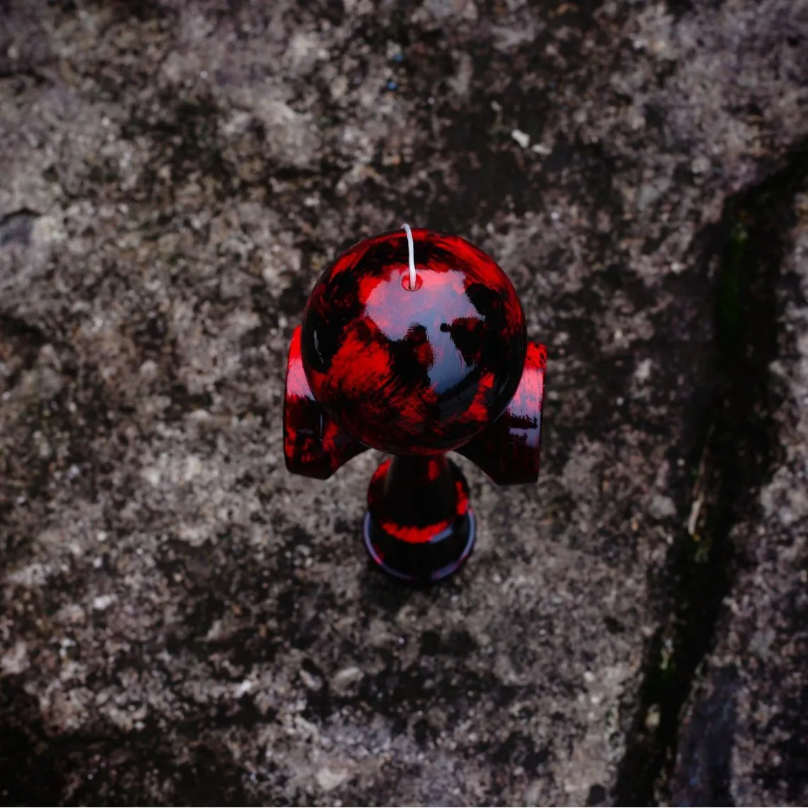 Legno Kendama Giocattolo Puzzle Rosso Graffiti Trick Ball Palla Fitness Treno Coordinazione occhio-mano Gioco tradizionale Palla di cattura Giocattolo Regalo