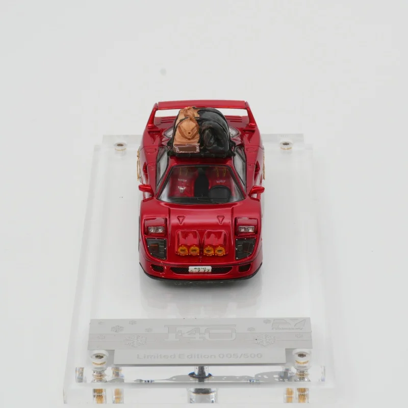 

Findclassically FY В НАЛИЧИИ 1:64 Красный F40 Снег Прозрачный прыгающий свет Литая под давлением модель автомобиля Соберите игрушки