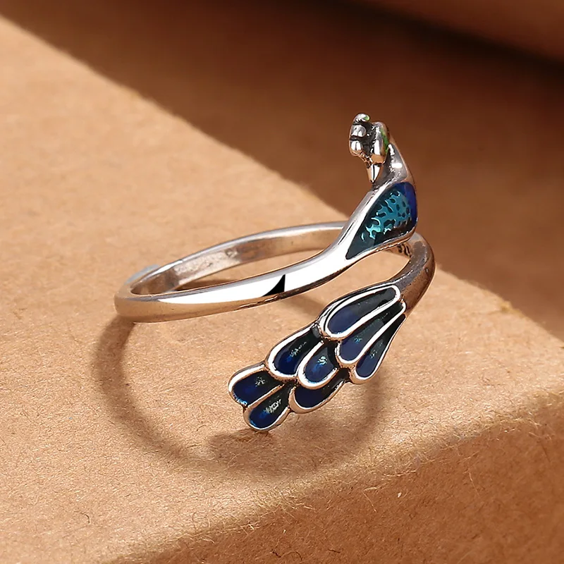 Pałacowa sceneria Tajski niebieski pierścionek z pawiem Kobiece otwarcie Regulowany, niszowy temperament retro Kreatywny pierścionek na palec