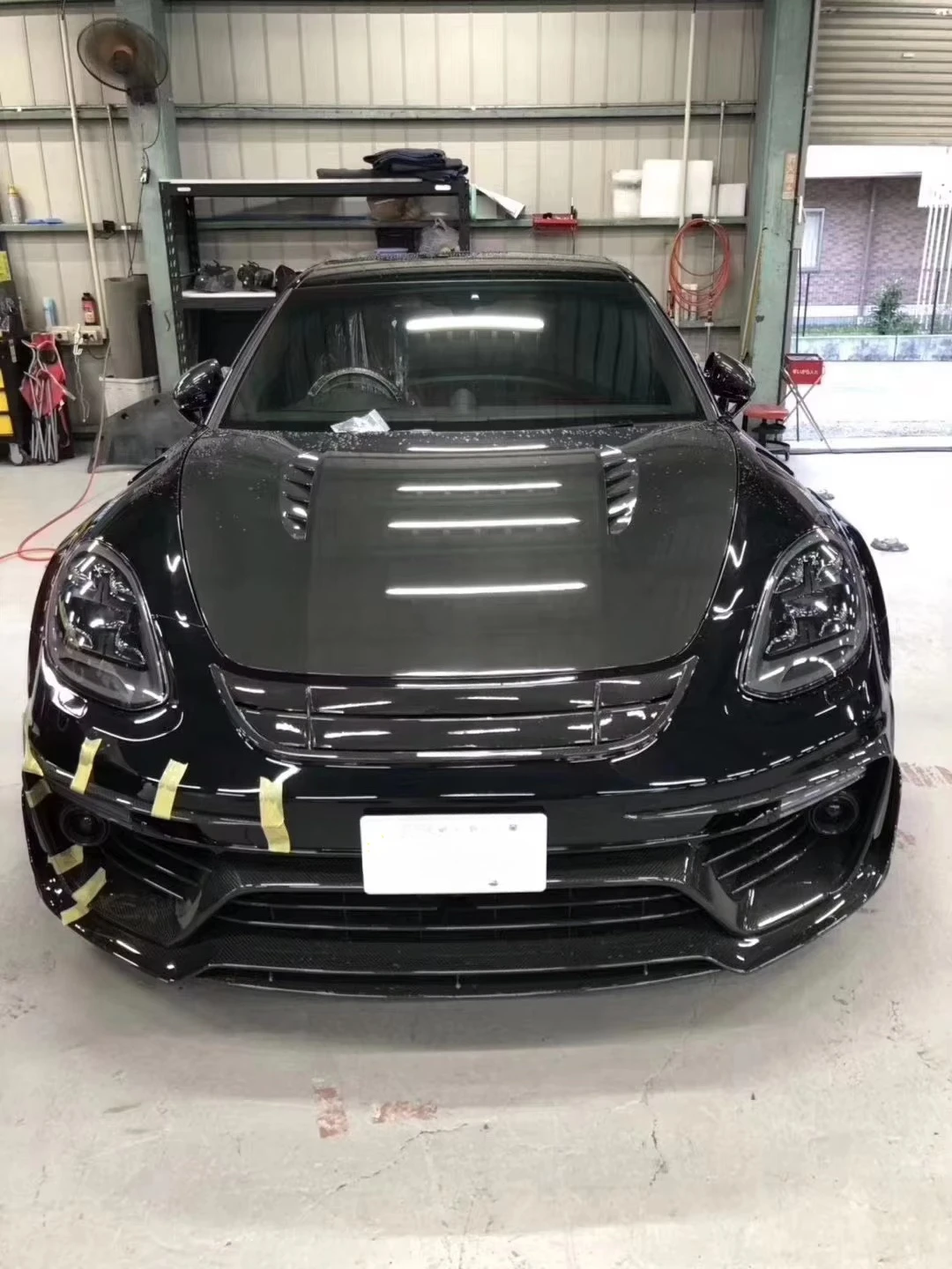 High Quality MS Dry Carbon Fiber Hood for Panamera 971 4