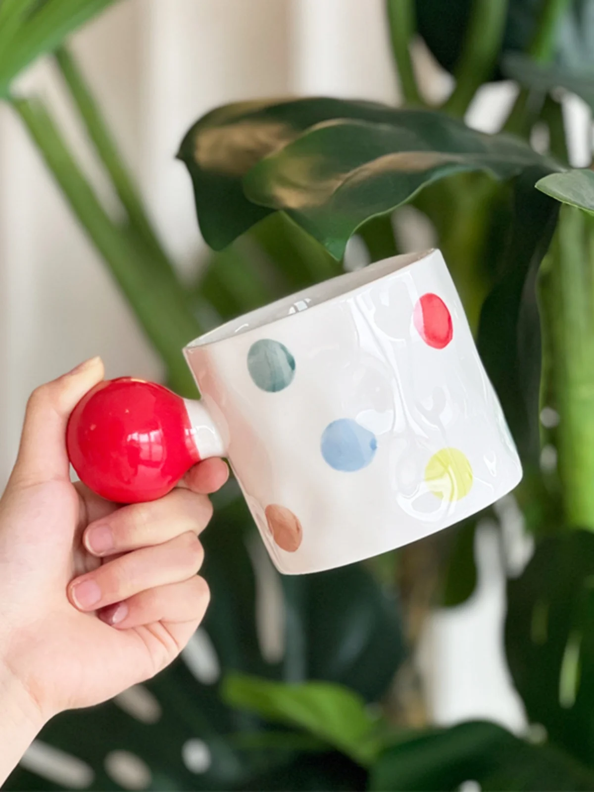 

Hand-Painted Cerc Dot Patterned Mugs Korean Sle Office Home Use Water Cups Gift Underglaze Color Office Souvenir