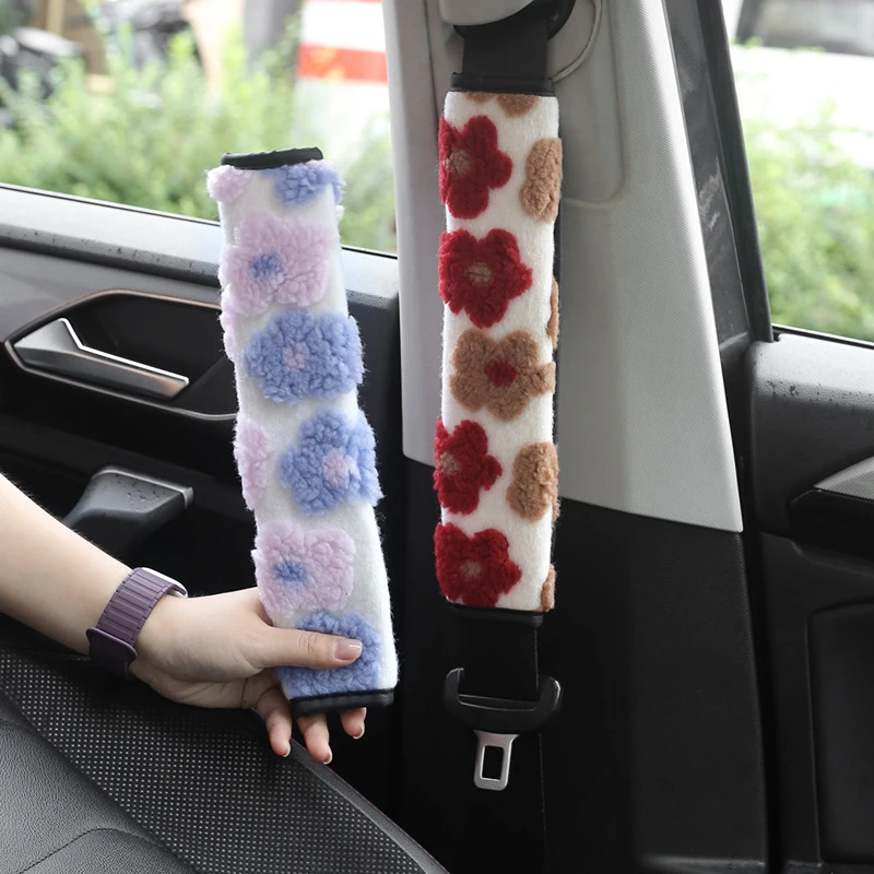 

1Pc Cute Flower Car Seat Belt Cover Soft Plush Daisy Floral Cushion Shoulder Pad Universal Car Interior Accessories for Women