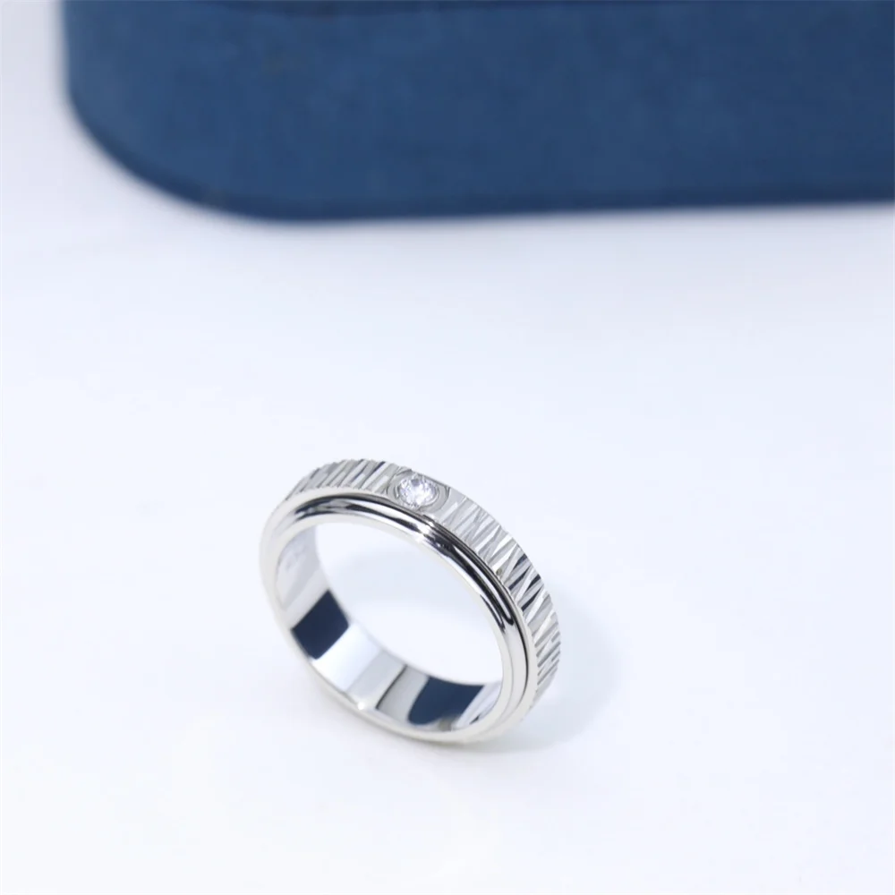 Single Diamond Totem Ring With Niche Design Light Luxury And High-End Feel Ring 2024 New Ring