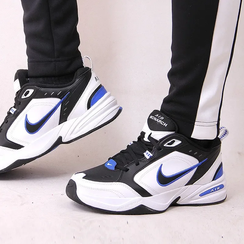 حذاء Nike Air Monarch 4 Athletic Comfort Classic Low Top Life كاجوال أسود وأبيض وأزرق