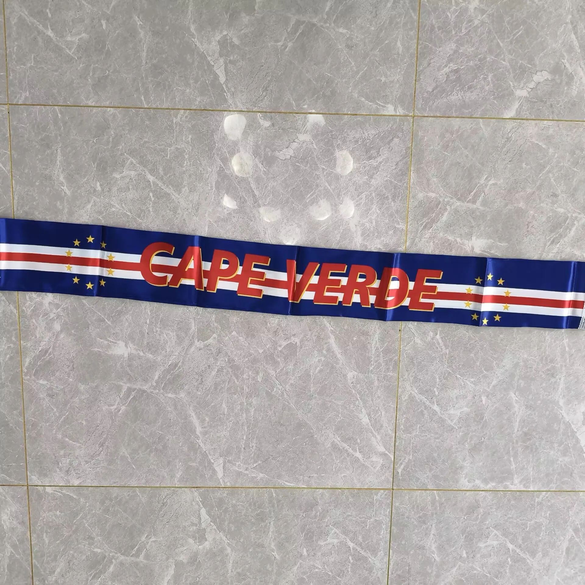 Aerlxemrbrae Cape Verde Scarf 14x135cm Double-sided Satin Cape Verde Flag Scarf Tassels Suitable for 2026 Football
