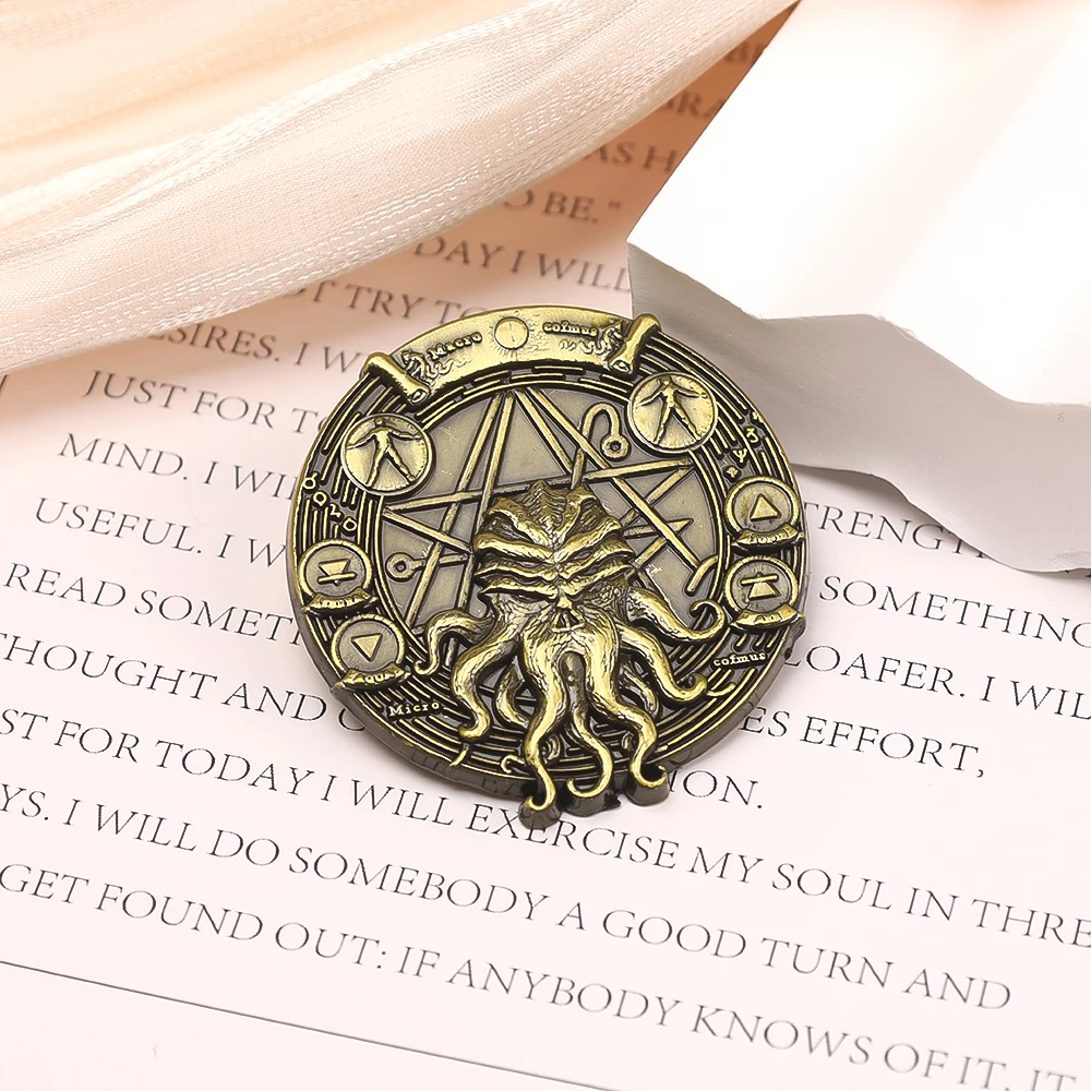Demônio cthulhu broche pinos estrela de cinco pontas emblema livro da alma morta impressão emblemas liga de metal cosplay lapela pino acessório presente