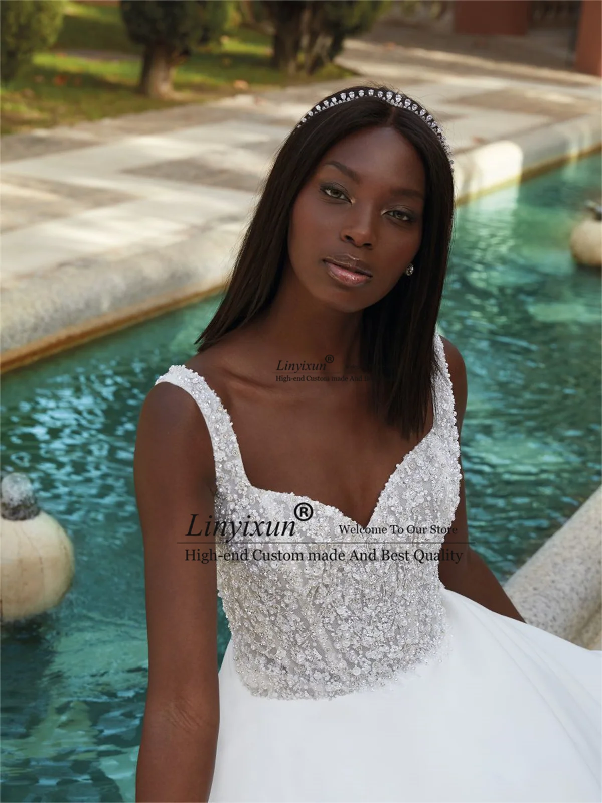 Vestido De Novia elegante De satén, traje De Novia largo sin mangas con tirantes finos y cuentas, Espalda descubierta, cola De corte