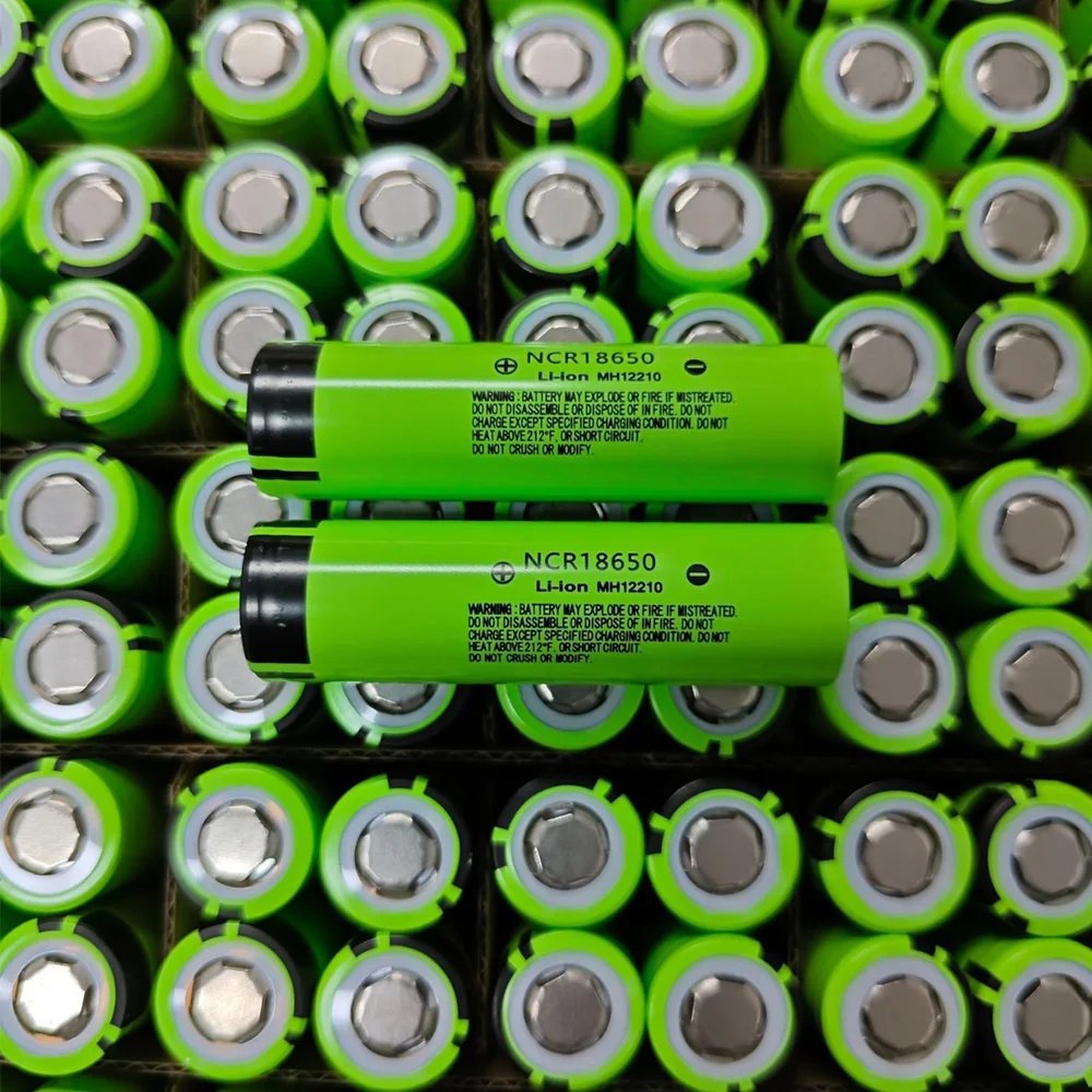 

Original 18650 Lithium Battery 3500mAh Flat -headed Battery 3.6VRechargeable Battery Adaptation Fan Flashlight Electrical Tools