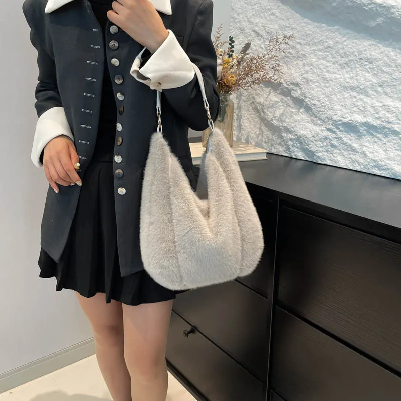 2025 Autumn and Winter New Furry Bags Niche Design Furry Underarm Women's Bag Shoulder Bags Cross-border Trend Dumpling Bag