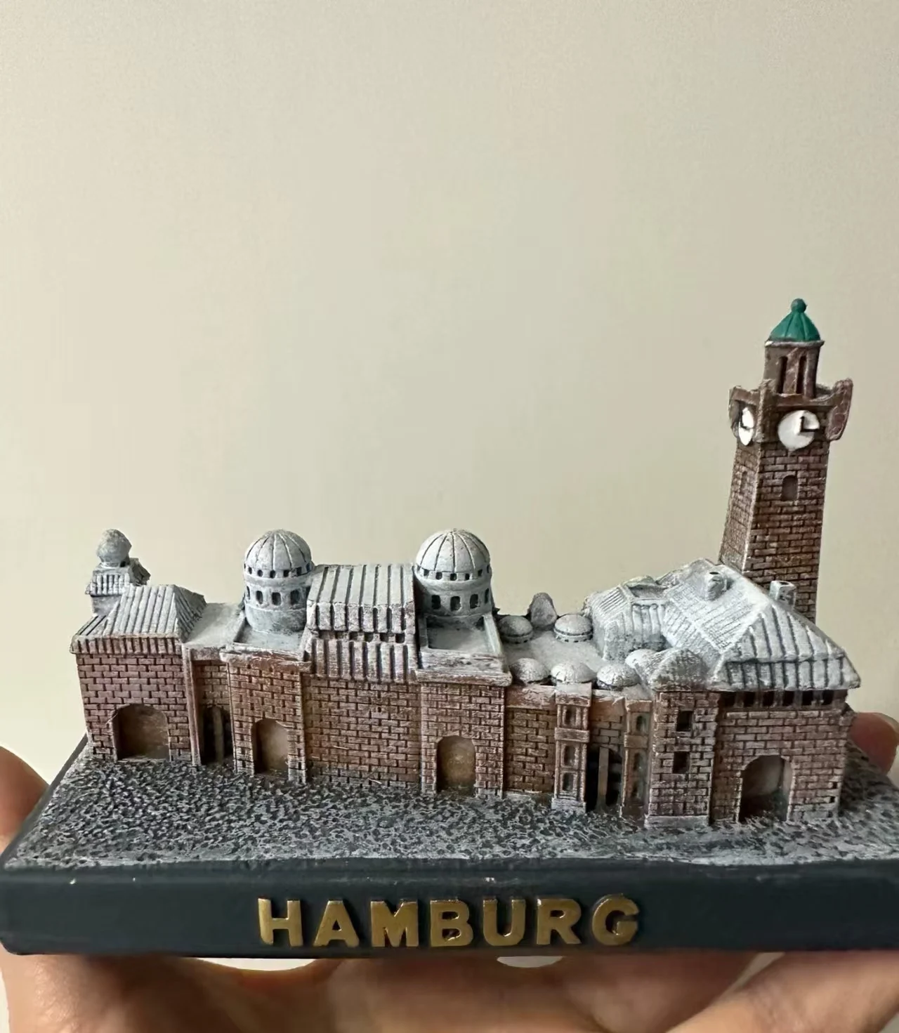 resin figure mental psychological sand table game box court therapy building Germman hamburg