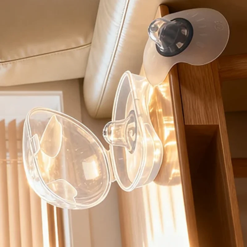 2pcs Silicone Nipple Protectors Feeding Mothers Nipple Shields Protection Cover Breastfeeding with Clear Carrying Case