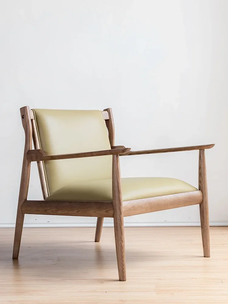 Nordic singolo studio in legno massello balcone divano sedia piccolo appartamento soggiorno per il tempo libero