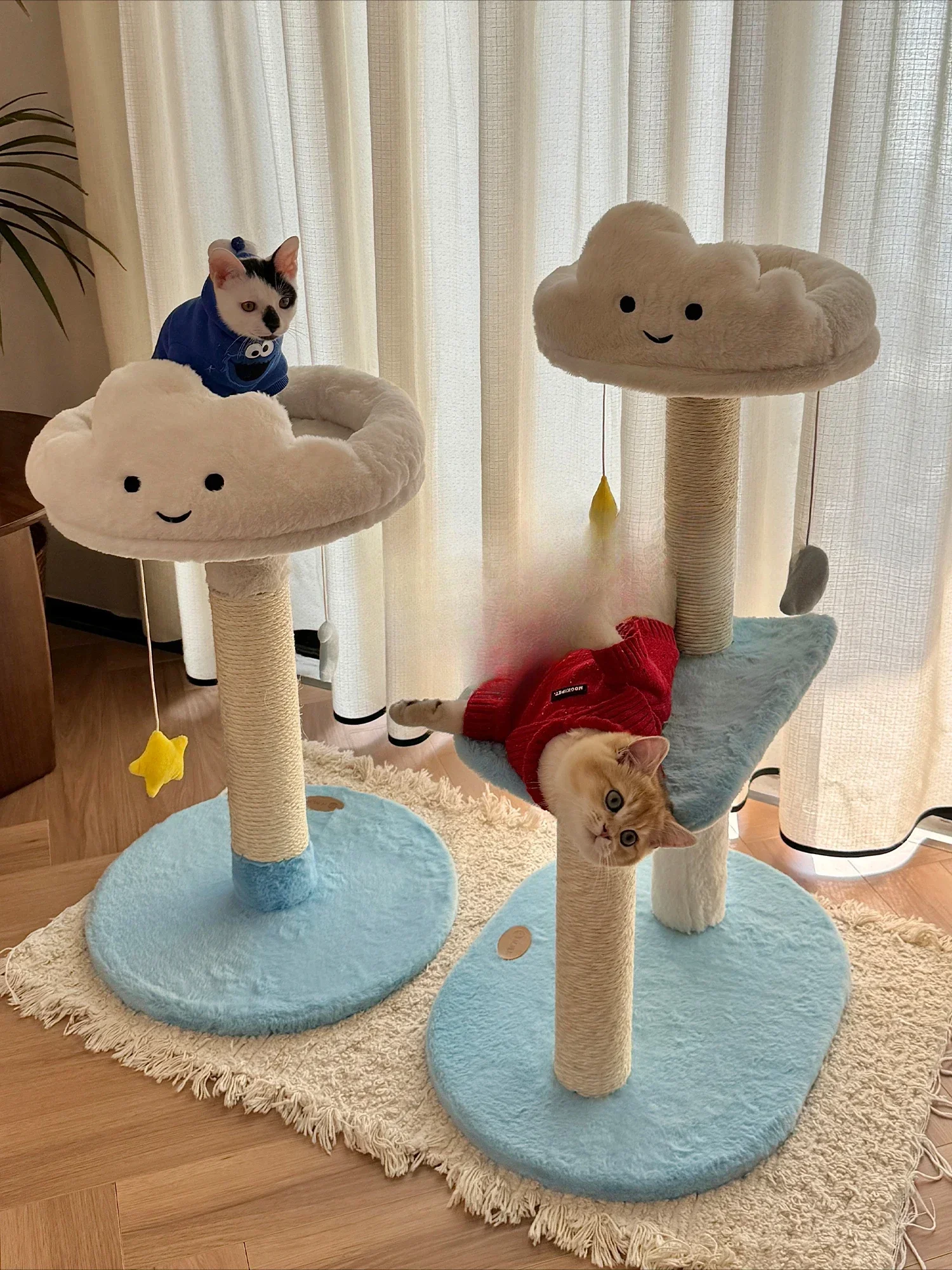 

Cat climbing frame integrated U-shaped rest platform, catnip toy, cloud , scratch resistant cat pole