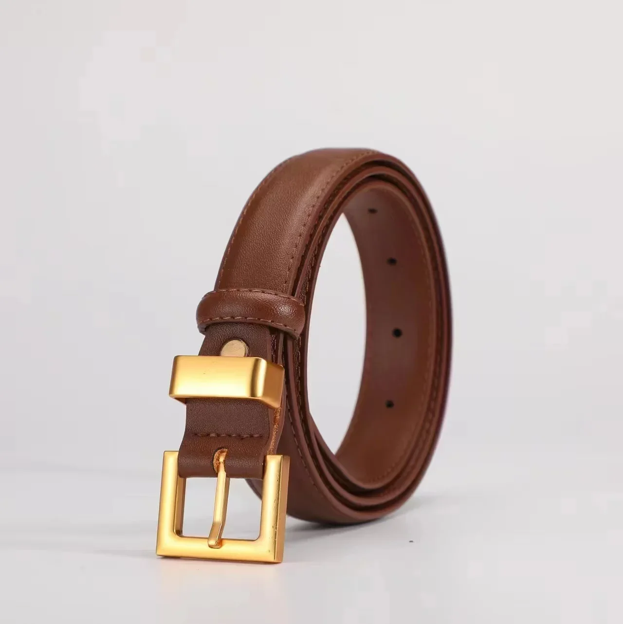 Cinturón para mujer, nueva hebilla de aguja, cinturón de piel de vaca, pantalones vaqueros decorativos para mujer, cubierta de cintura con sentido para personas mayores a la moda