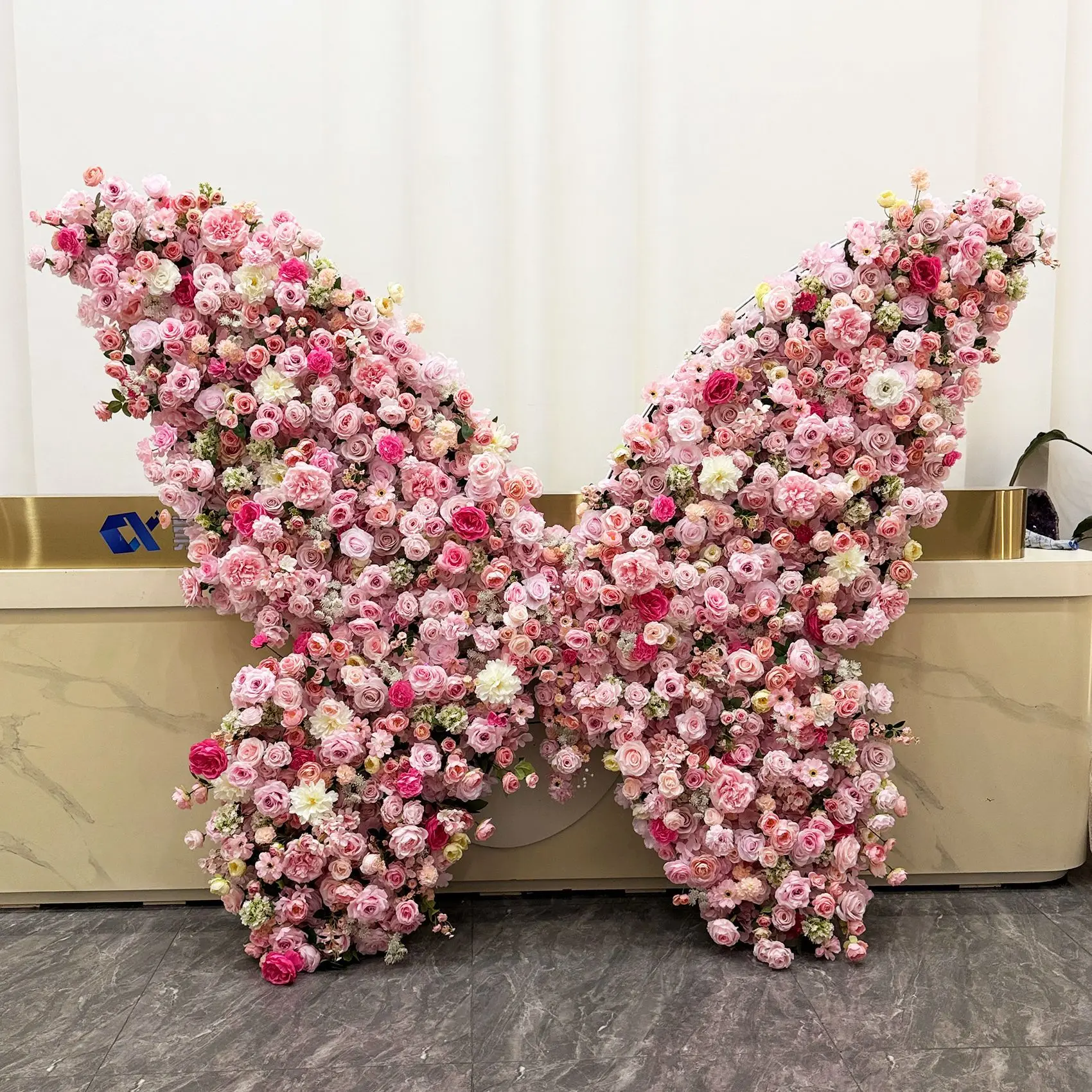 Wedding butterfly arch flower simulation flower stand outdoor wedding arrangement arch wedding background decoration fake